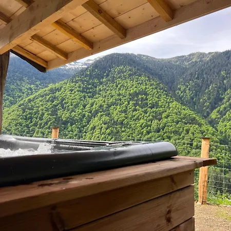 Au Coeur Des Pyrenees Avec Jacuzzi شاليه Melles