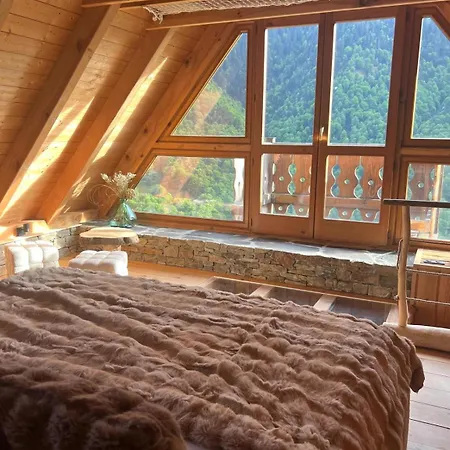Au Coeur Des Pyrenees Avec Jacuzzi Melles