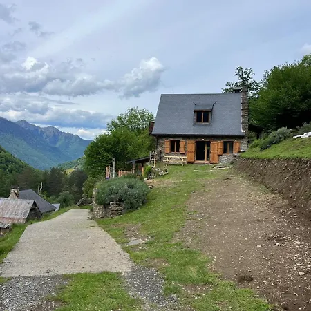 Au Coeur Des Pyrenees Avec Jacuzzi شاليه *