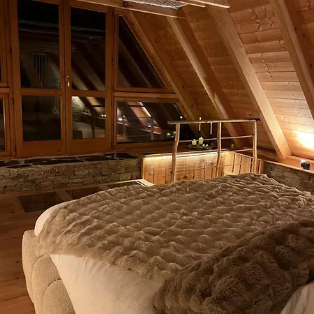 شاليه Au Coeur Des Pyrenees Avec Jacuzzi Melles